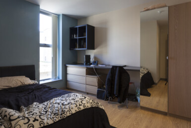 Sir Simons Arcade Flat 1 5